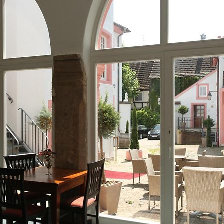 Weisses Ross Designhotel Кирххаймболанден Екстериор снимка
