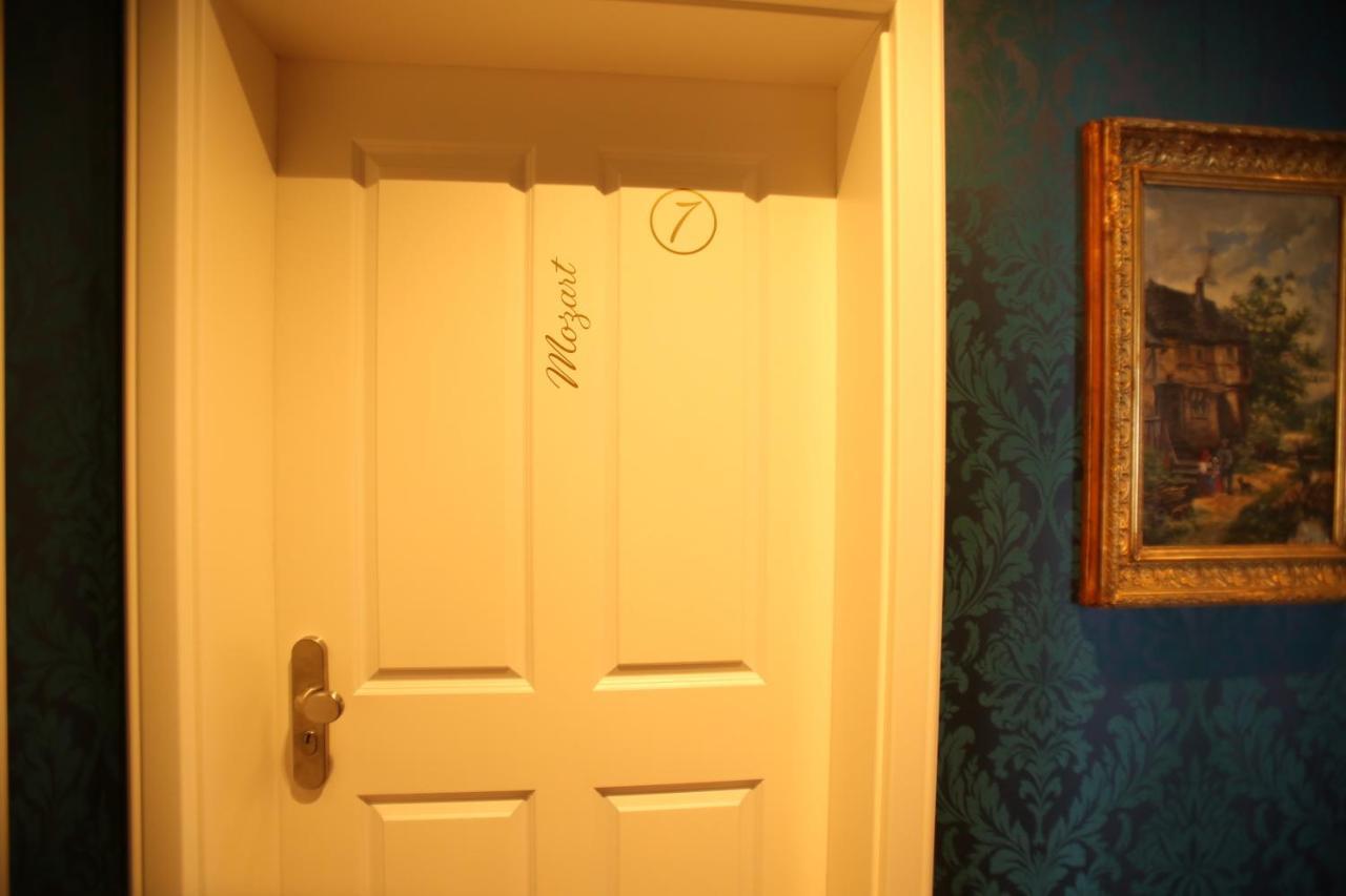 Weisses Ross Designhotel Кирххаймболанден Екстериор снимка
