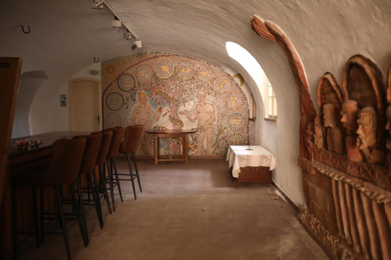 Weisses Ross Designhotel Кирххаймболанден Екстериор снимка