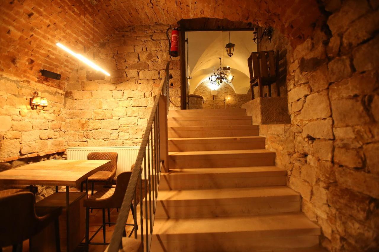 Weisses Ross Designhotel Кирххаймболанден Екстериор снимка